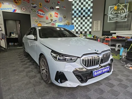 BMW 5 시리즈 G60 .브루클린 그레이. 저스트쉴드 실속패키지 / 부천 원미구 상동