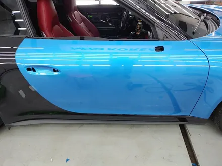 포르쉐 911 카레라 4 GTS 991 / 브라이트블루 전체랩핑 / 네카코리아 / 부천 원미구 상동