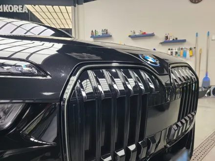 BMW i7 60 / 전체PPF + 전체크롬딜리트 / 부천 원미구 상동