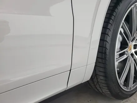 카이엔쿠페 터보 크레용 / 전체PPF ,신차풀패키지 시공은 네카코리아 / 부천 원미구 상동