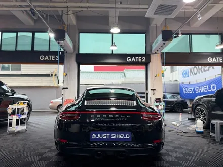 포르쉐 911.2 카레라4 GTS . 알칸트라 핸들, 풀PPF와 윈드쉴드 .저스트쉴드 / 부천 원미구 상동