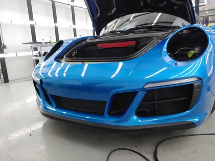 포르쉐 911 카레라 4 GTS 991 / 브라이트블루 전체랩핑 / 네카코리아 / 부천 원미구 상동