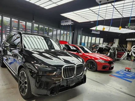 신형 BMW X7 / 전체PPF +크롬죽이기 / 솔라가드 퀀텀 / 풀신차패키지 / 부천 원미구 상동
