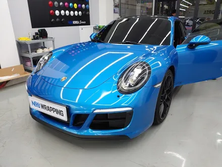 포르쉐 911 카레라 4 GTS 991 / 브라이트블루 전체랩핑 / 네카코리아 / 부천 원미구 상동