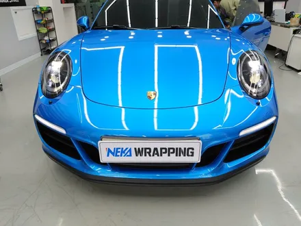 포르쉐 911 카레라 4 GTS 991 / 브라이트블루 전체랩핑 / 네카코리아 / 부천 원미구 상동