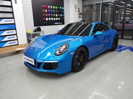 포르쉐 911 카레라 4 GTS 991 / 브라이트블루 전체랩핑 / 네카코리아 / 부천 원미구 상동