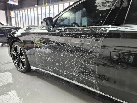 BMW i7 60 / 전체PPF + 전체크롬딜리트 / 부천 원미구 상동