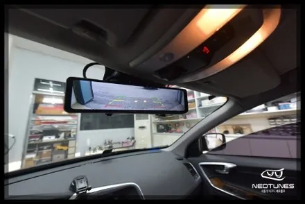 볼보 XC60 유라이브 M9000 룸미러 블랙박스 장착 / 용인 처인구, 이천