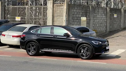 벤츠 GLC300 쿠페 / 하남시 감북동