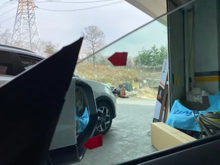 테슬라 모델Y 출고 대기중이시라면, 모델Y썬팅 고민중이실텐데 테슬라카페에서 입소문난 테슬라썬팅 / 신차패키지 전문업체는 어떠세요? [ 강남썬팅 / 강서구썬팅 ] / 하남, 강동, 송파