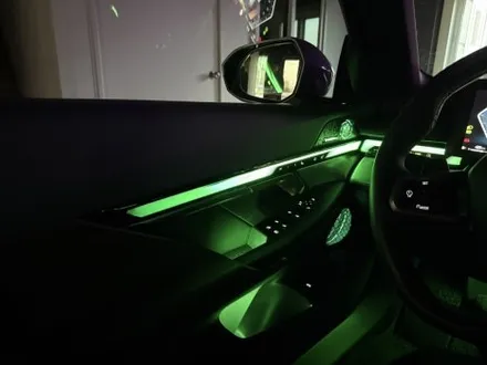 아산 BMW G60 530I 2열인터렉션바 시공으로 순정보다 더 순정같은 느낌으로 탈바꿈 / 천안시 동남구