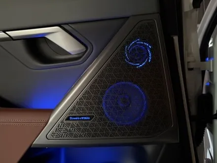 BMW 5시리즈 G60 1,2열 스피커 엠비언트와 2열 인터렉션바 시공으로 연동까지 깔끔하게 시공 / 천안시 동남구