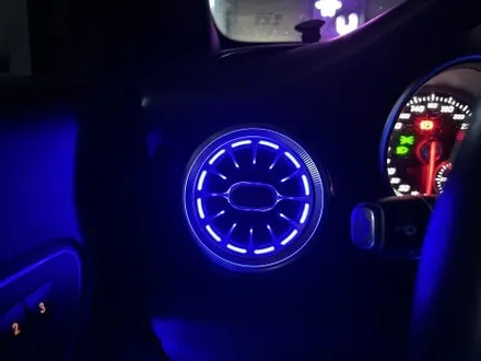 CLA 250 엠비언트와 송풍구 시공 감성튜닝에서는 벤츠라면 어떤 시공이든 가능합니다! / 천안시 동남구
