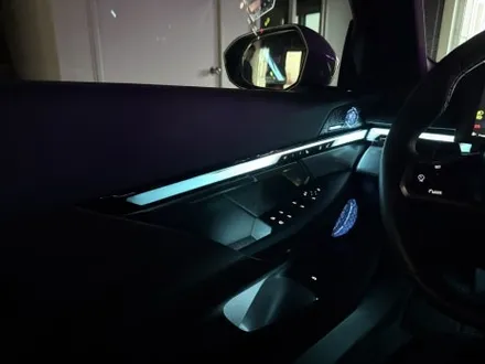 아산 BMW G60 530I 2열인터렉션바 시공으로 순정보다 더 순정같은 느낌으로 탈바꿈 / 천안시 동남구