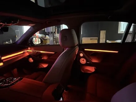 아산 BMW G60 530I 2열인터렉션바 시공으로 순정보다 더 순정같은 느낌으로 탈바꿈 / 천안시 동남구