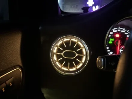 CLA 250 엠비언트와 송풍구 시공 감성튜닝에서는 벤츠라면 어떤 시공이든 가능합니다! / 천안시 동남구