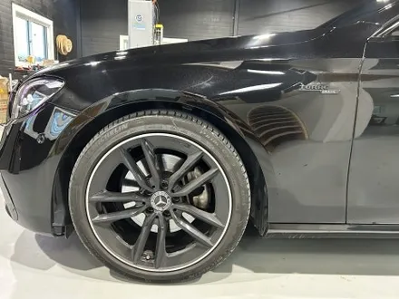 천안  W213 AMG 개조부터 실내튜닝 생활코딩 배기 엠비언트까지 감성튜닝은 한번에 다한다~ / 천안시 동남구