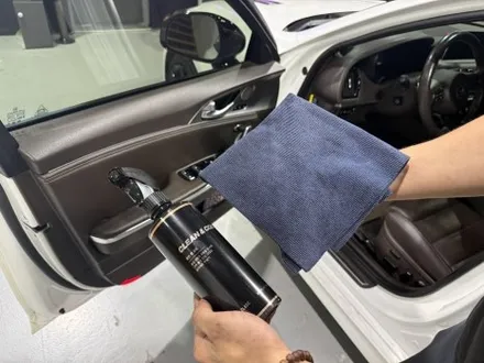 벤츠 W214 E250 송풍구 엠비언트 , 4D부메스터 , 미드레인지 스피커 시공으로 찐 벤츠실내분위기 연출하기 / 천안시 동남구