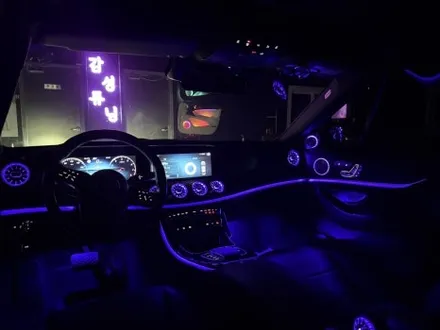 벤츠 W214 E250 송풍구 엠비언트 , 4D부메스터 , 미드레인지 스피커 시공으로 찐 벤츠실내분위기 연출하기 / 천안시 동남구