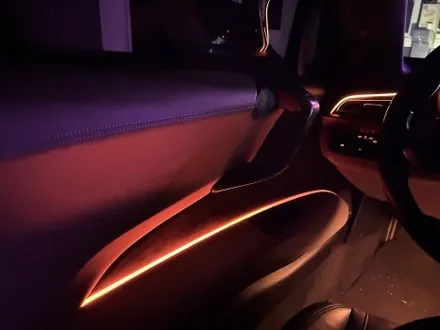 천안 BMW i8 순정 라인을 그대로 살린 광량업 시공으로 광량부터 깔끔함 까지 모두 살려서 시공했습니다 / 천안시 동남구
