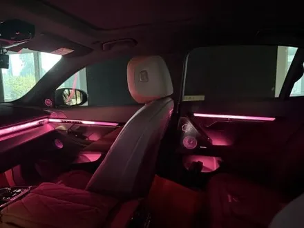 BMW 5시리즈 G60 1,2열 스피커 엠비언트와 2열 인터렉션바 시공으로 연동까지 깔끔하게 시공 / 천안시 동남구