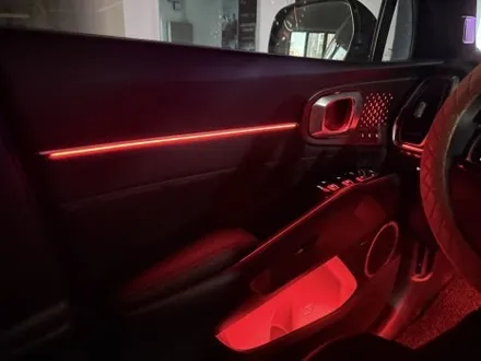 쏘렌토 MQ4 페리 순정연동 아크릴 엠비언트 시공으로 실내 분위기까지 잡았네요 / 천안시 동남구