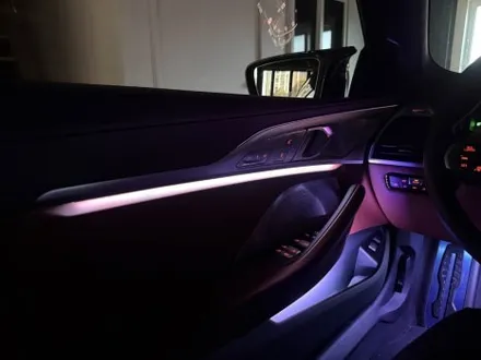 BMW M850i 실내 순정엠비언트 아쉬운광량 감성튜닝에서 엠비언트 시공으로 꽉잡아보았습니다! / 천안시 동남구