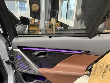 아산 BMW G60 530I 2열인터렉션바 시공으로 순정보다 더 순정같은 느낌으로 탈바꿈 / 천안시 동남구