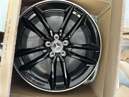 천안  W213 AMG 개조부터 실내튜닝 생활코딩 배기 엠비언트까지 감성튜닝은 한번에 다한다~ / 천안시 동남구