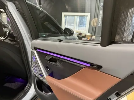아산 BMW G60 530I 2열인터렉션바 시공으로 순정보다 더 순정같은 느낌으로 탈바꿈 / 천안시 동남구