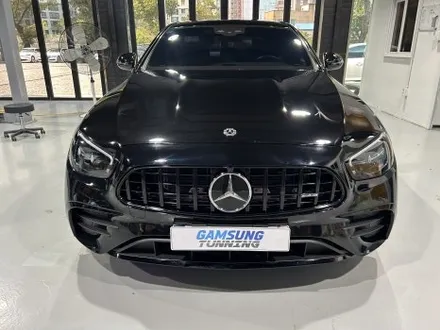 천안  W213 AMG 개조부터 실내튜닝 생활코딩 배기 엠비언트까지 감성튜닝은 한번에 다한다~ / 천안시 동남구