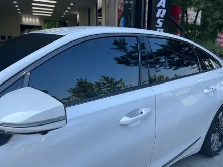 올 화이트 K8 차량과 어울리는 썬팅? 티나인 R100 추천! / 전주 효자동