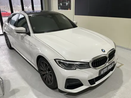 bmw 520d G20 루프스킨 제거 및 재시공 구미 랩핑 니트로 / 구미시 양호동