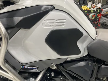 BMW R1200 바이크 PPF 카본 포인트 랩핑 구미 니트로 / 구미시 양호동