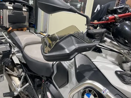 BMW R1200 바이크 PPF 카본 포인트 랩핑 구미 니트로 / 구미시 양호동