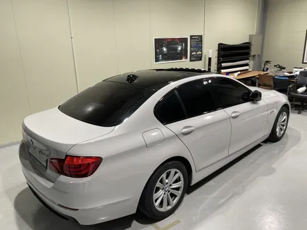 bmw 520d F바디 에리버리 전체 글로스 그레이 랩핑 / 구미시 양호동