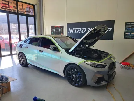 BMW M235i  오로라 화이트 전체 랩핑, 부분 카본 및 생활보호 PPF 구미 니트로 KKvinyl / 구미시 양호동