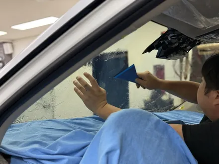 대구 카니발 신차패키지 썬팅, 바닥, 사이드스텝, 라디에이터 그릴망까지 모두 최고의 핏. / 대구 달서구 이곡동