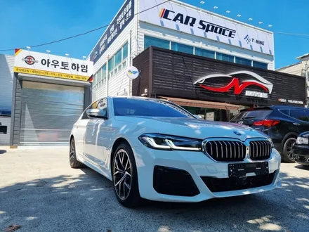 썬팅 시공과 유리막 코팅 작업으로 깔끔하게 출고된 BMW 530e! / 대구 달서구 이곡동