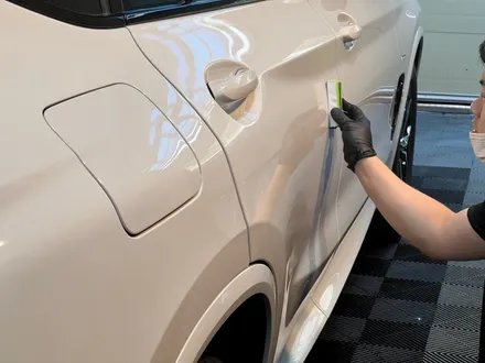 카스페이스 서대구점의 인기 신차패키지 작업이 진행된 BMW X4 / 대구 달서구 이곡동
