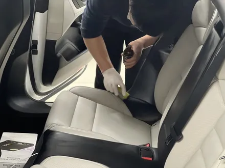 대구 썬팅 재시공, 타이칸 블락포디 비바 스카이블루 어떨까? 가죽코팅도 추가요 / 대구 달서구 이곡동