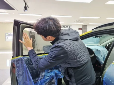 스포티지 정글 우드 그린 색상과 잘 어울리는 썬팅, 레인보우 i90 / 대구 달서구 이곡동