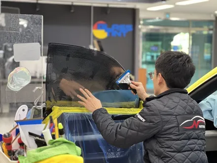대구 썬팅 재시공, 타이칸 블락포디 비바 스카이블루 어떨까? 가죽코팅도 추가요 / 대구 달서구 이곡동