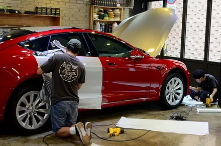 ★★★[AP-카스킨/컬러랩핑] 음악가부부의 테슬라 모델S,TESLA  MODEL S: 컬러체인지로 내맘에드는 컬러를 입히자~  Metallic Silver / 서울 성동구 응봉동