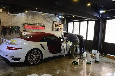 포르쉐911터보 S 카브리올레:환골탈태-헌차주셨고 새차드렸습니다.전체PPF 시공으로 안심하고 즐거운 카라이프를. AP MOTORS 본점 / 서울 성동구 응봉동