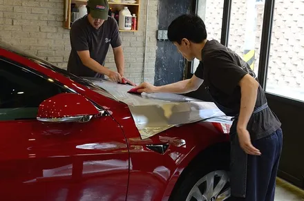 ★★★[AP-카스킨/컬러랩핑] 음악가부부의 테슬라 모델S,TESLA  MODEL S: 컬러체인지로 내맘에드는 컬러를 입히자~  Metallic Silver / 서울 성동구 응봉동