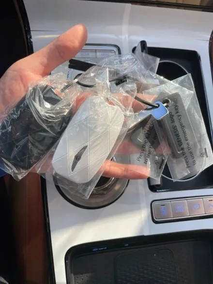 은평 증산동 썬팅 제네시스 G80 불량 발견 후 수정 과정 거치고 신차패키지 진행했어요 / 은평구 증산동