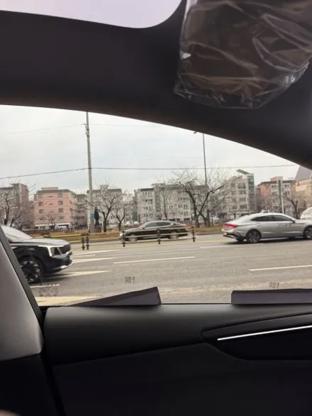 테슬라 모델Y 썬팅 추천 루마 버텍스900 농도 조합은 이렇게 / 은평구 증산동