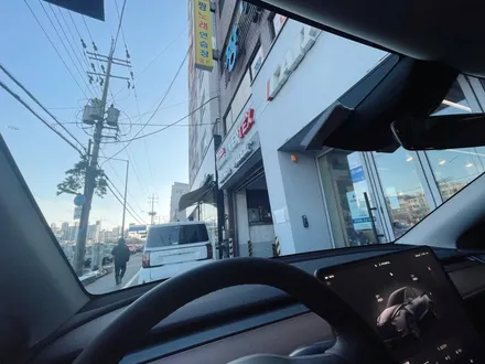강북구 신차패키지 테슬라 모델 Y  주니퍼 출시전 레이노 F95로 썬팅 완료. / 은평구 증산동