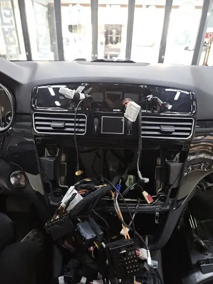 부산경남 벤츠 ML GLE W166 12.3인치 안드로이드 올인원 및 ahd후방카메라교체 장착